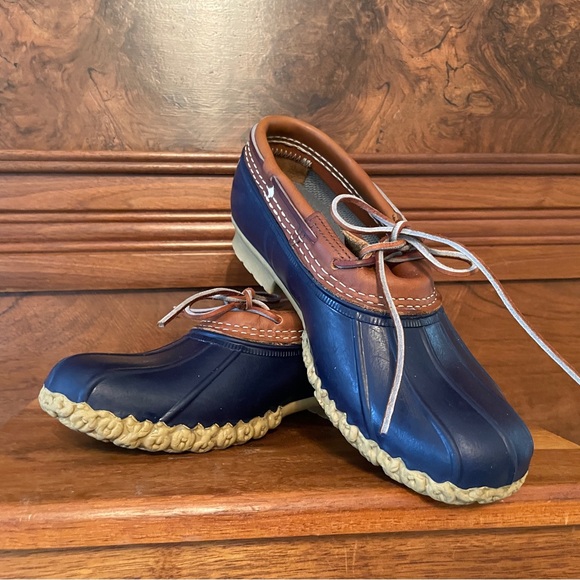 LL Bean Boot Women’s Classic Blue & Tan Rain Snow Boot Low Cut - Picture 9 of 17